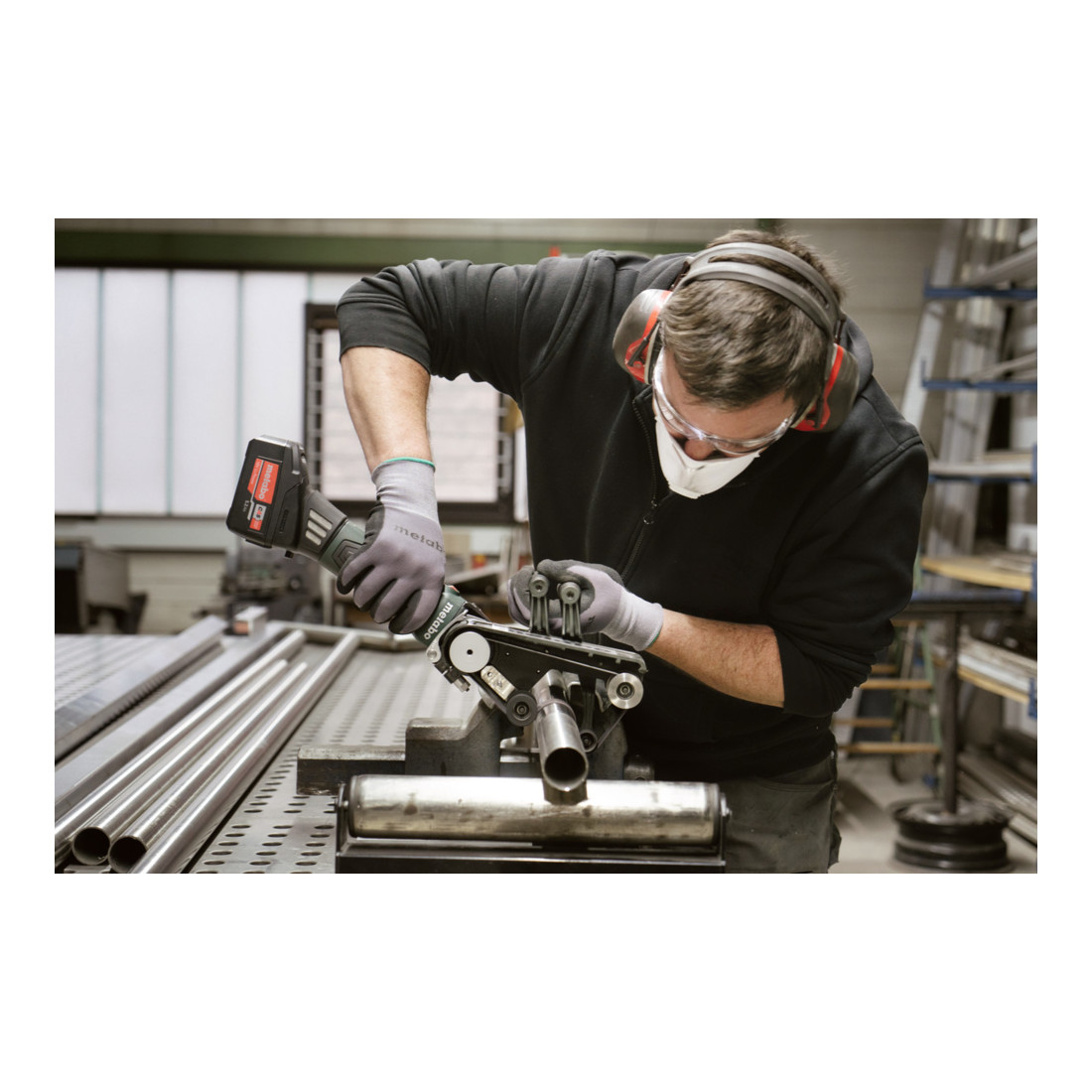 Metabo Akku-Rohrbandschleifer RB 18 LTX 60 Karton – Bild 2